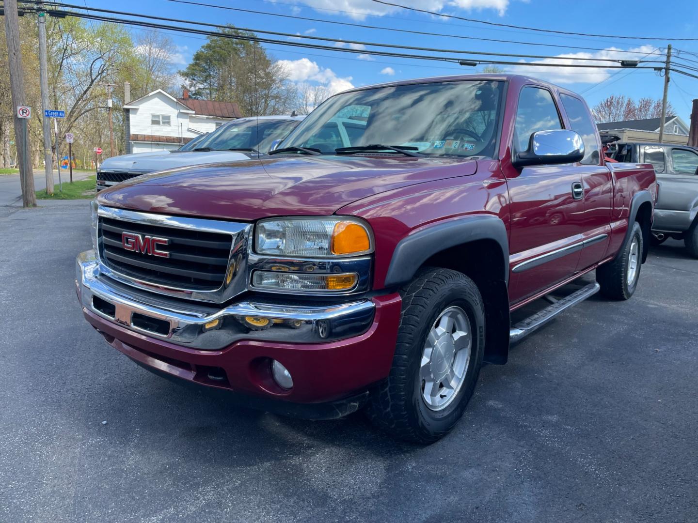 2007 Red /tan GMC Sierra Classic 1500 SL Ext. Cab 4WD (1GTEK19Z07Z) with an 5.3L V8 OHV 16V FFV engine, 4-Speed Automatic Overdrive transmission, located at 101 N. Main Street, Muncy, PA, 17756, (570) 546-5462, 41.207691, -76.785942 - Photo#0